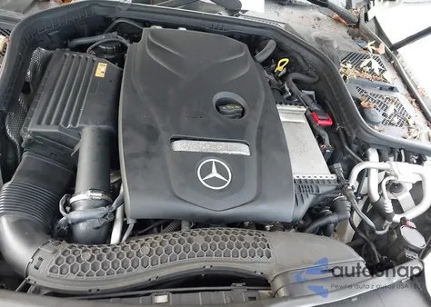 2015 Mercedes-Benz C 300 Sport 4Matic из США, поврежденный, VIN 55SWF4KB0FU028565